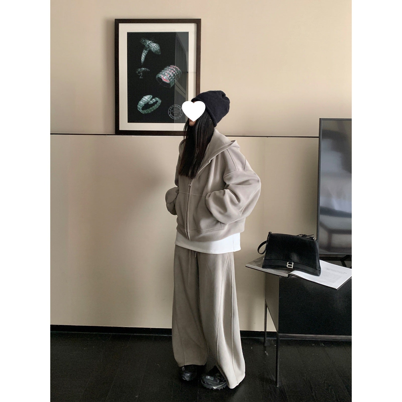 Ouyang hooded sweatshirt jacket for women in winter with thick velvet and lazy style, casual and loose American retro top